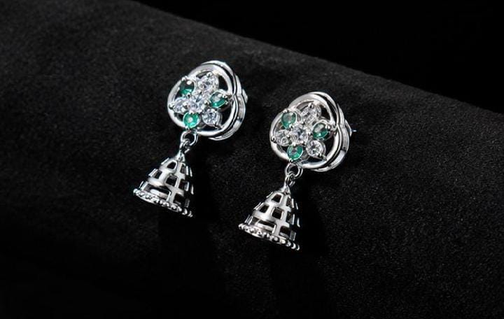 ROYAL EMERALD DROP STUD EARRINGS - Image 2